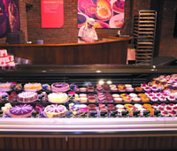 Cream cake display